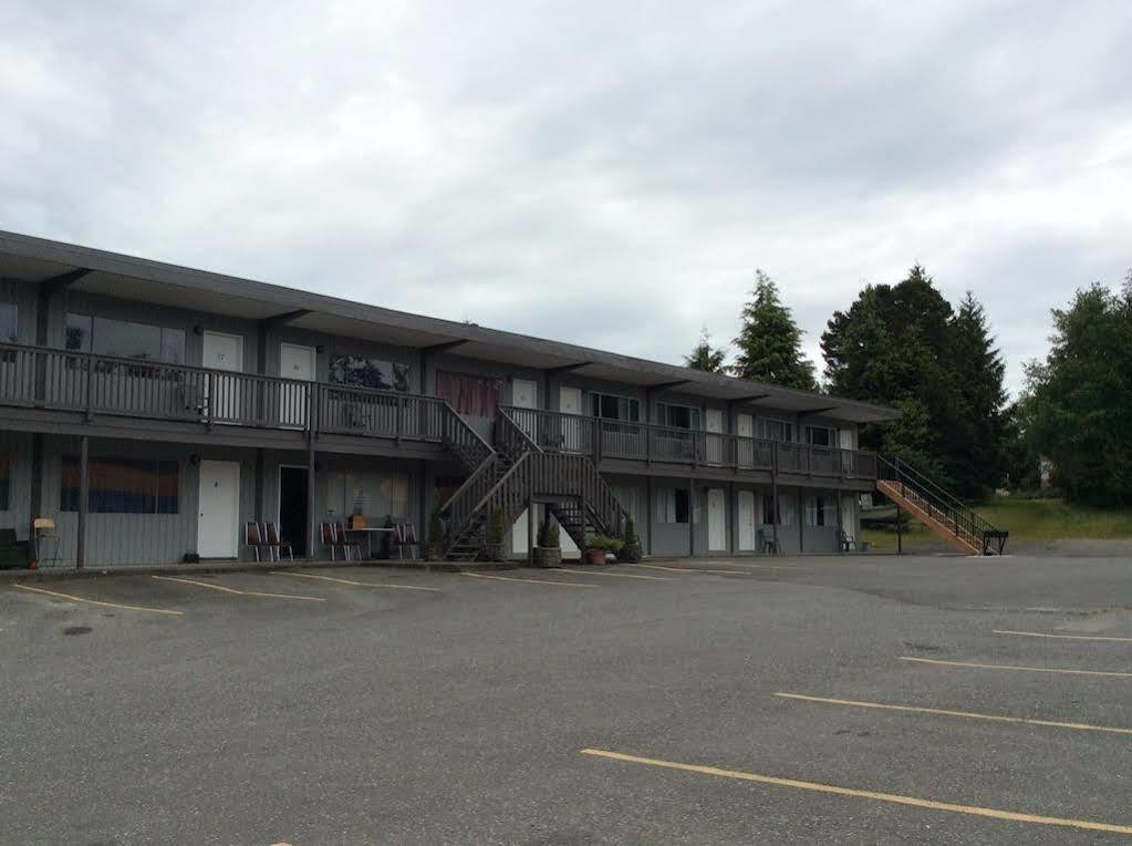 Ukee Peninsula Motel Ucluelet Exterior photo